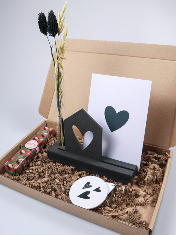Nieuw Huis Brievenbus cadeau met kaarthouder, sleutelhanger en chocoladereep