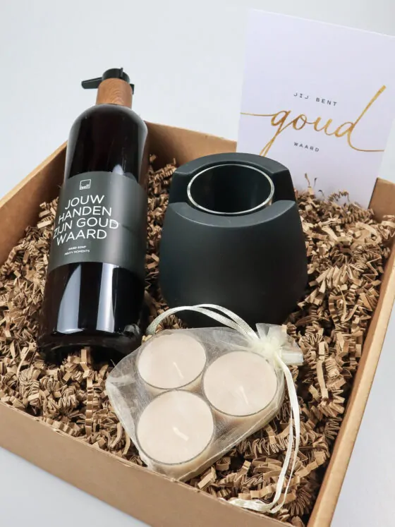 Cadeaupakket Jij bent goud waard – luxe verwenpakket met handzeep en kaarsen
