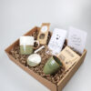 Cadeaupakket Veel Liefs – Warm gebaar met mokken, thee, koffie & chocolade