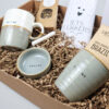 Cadeaupakket speciaal voor jou – Met Zusss mokken, thee, koffie & chocolade