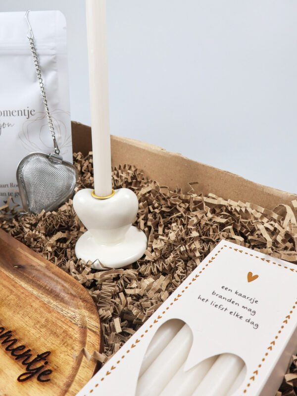 Cadeaupakket geniet momentje met thee, Zusss theemok en serveerplank