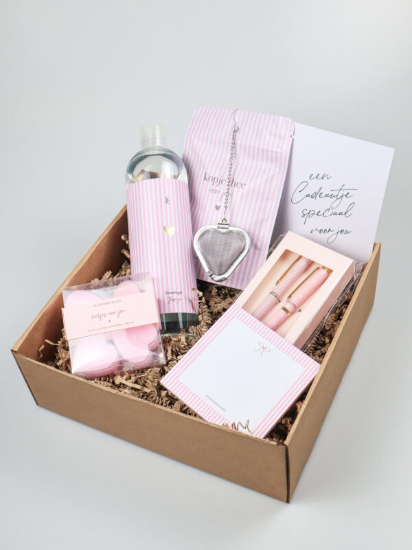 Cadeaupakket speciaal voor jou – Luxe verwenpakket met thee, pennen & wellness