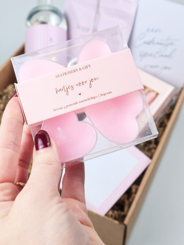Cadeaupakket speciaal voor jou – Luxe verwenpakket met thee, pennen & wellness