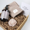 Cadeaupakket nieuw huis – Handzeep, gastendoekje & rozenkaars