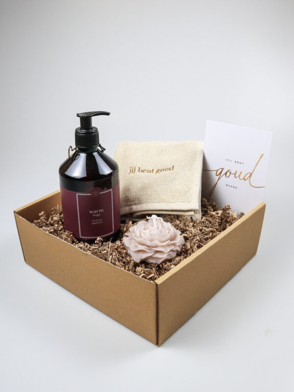 Cadeaupakket Jij Bent Goud Waard – Handzeep, gastendoekje & sojakaars
