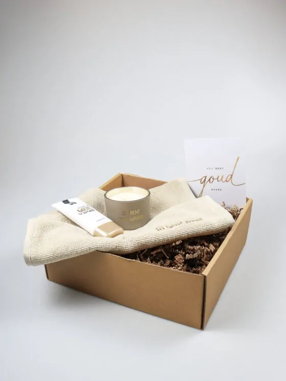 Cadeaupakket Jij Bent Goud Waard – Handcrème, kaars & gastendoekje