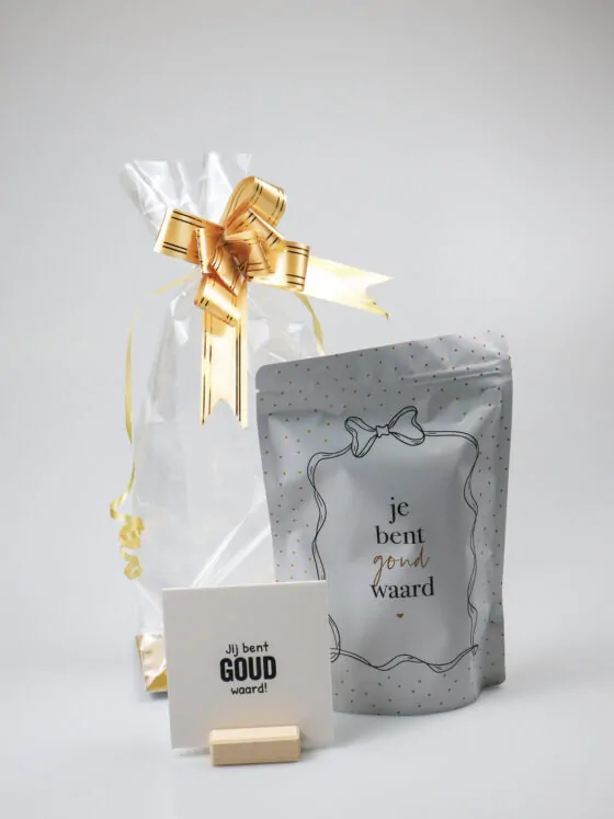 Luxe cadeauzak jij bent goud waard - Quote blockie en snoep