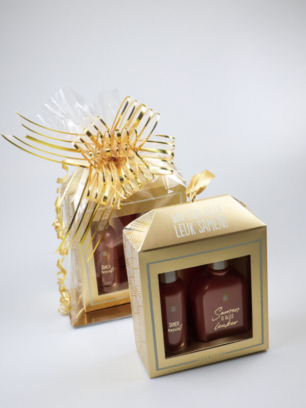 luxe cadeauzak samen-2 Luxe cadeauzak wat zijn jullie leuk samen - Roomspray en handzeep