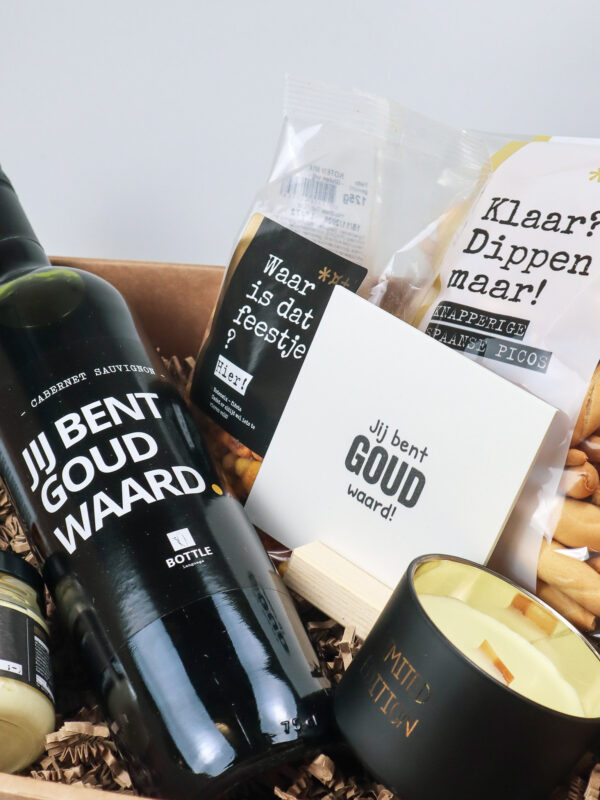 Cadeauschaal jij bent goud waard met wijn en borrel