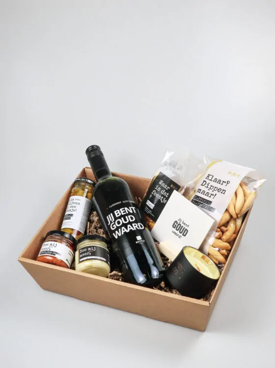 Cadeauschaal jij bent goud waard met wijn en borrel