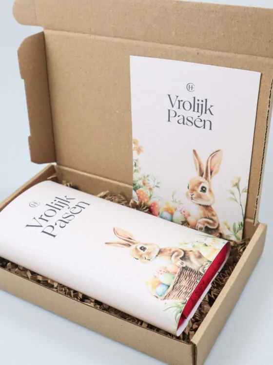 Brievenbuscadeau Vrolijk Pasen met Tony's Chocolonely haas