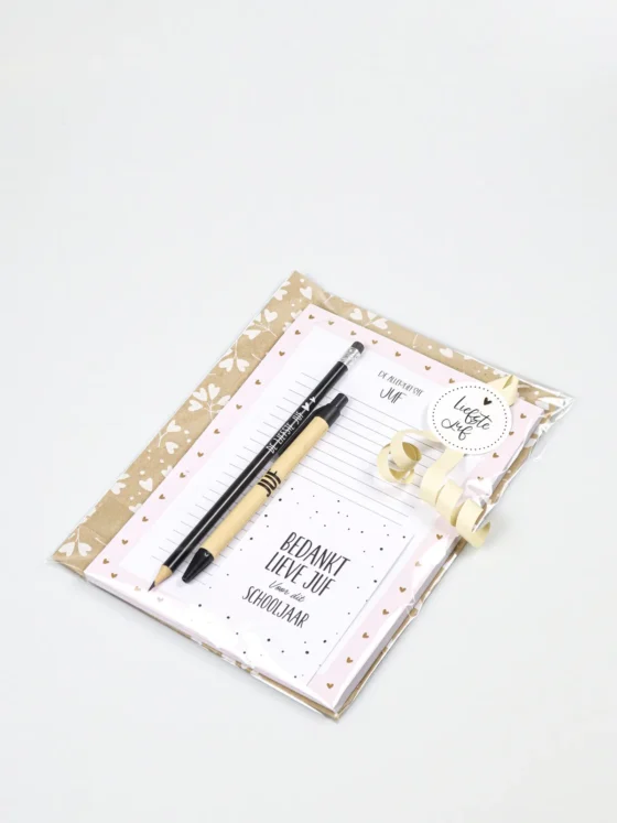 Juf cadeautje met notitieblok De Allerliefste Juf