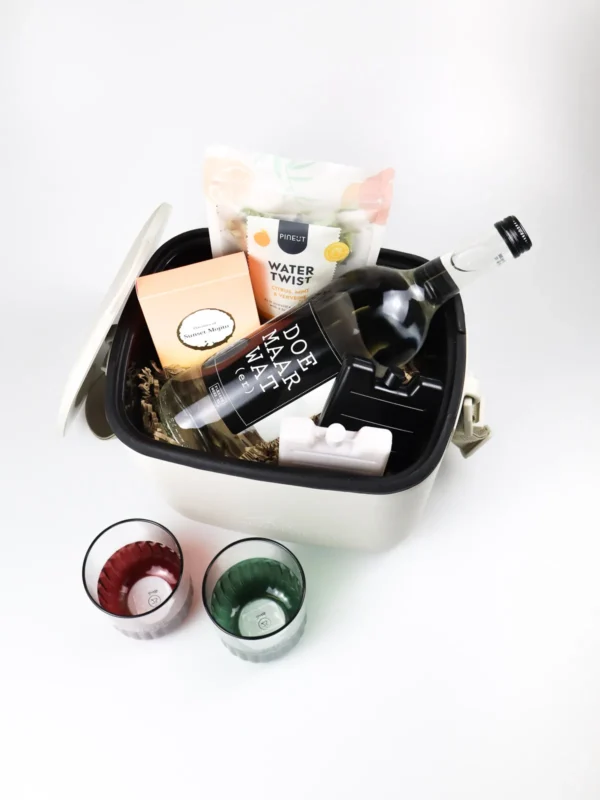 Koelbox cadeau – waterpakket met Zusss glazen, watertwist & cocktailsnoepjes